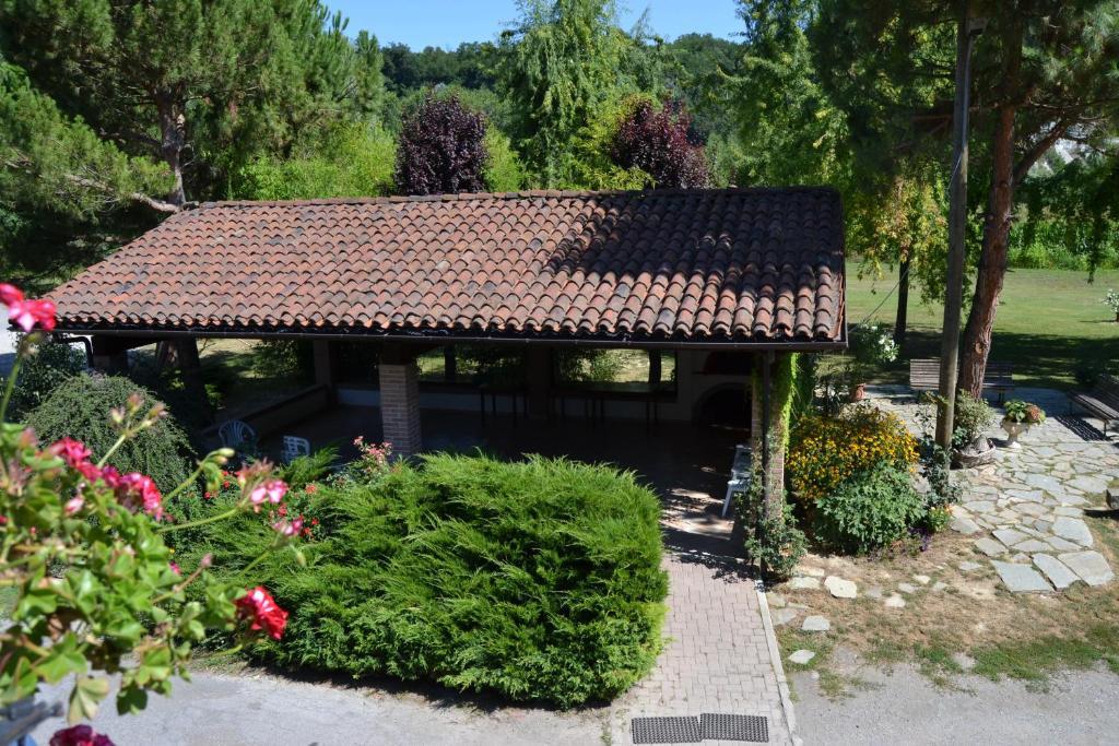 Trattoria Vecchio Mulino Bed & Breakfast Niella Tanaro Exterior photo