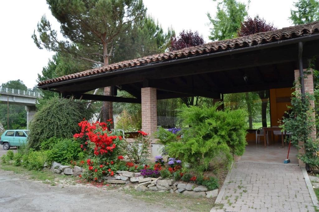 Trattoria Vecchio Mulino Bed & Breakfast Niella Tanaro Exterior photo